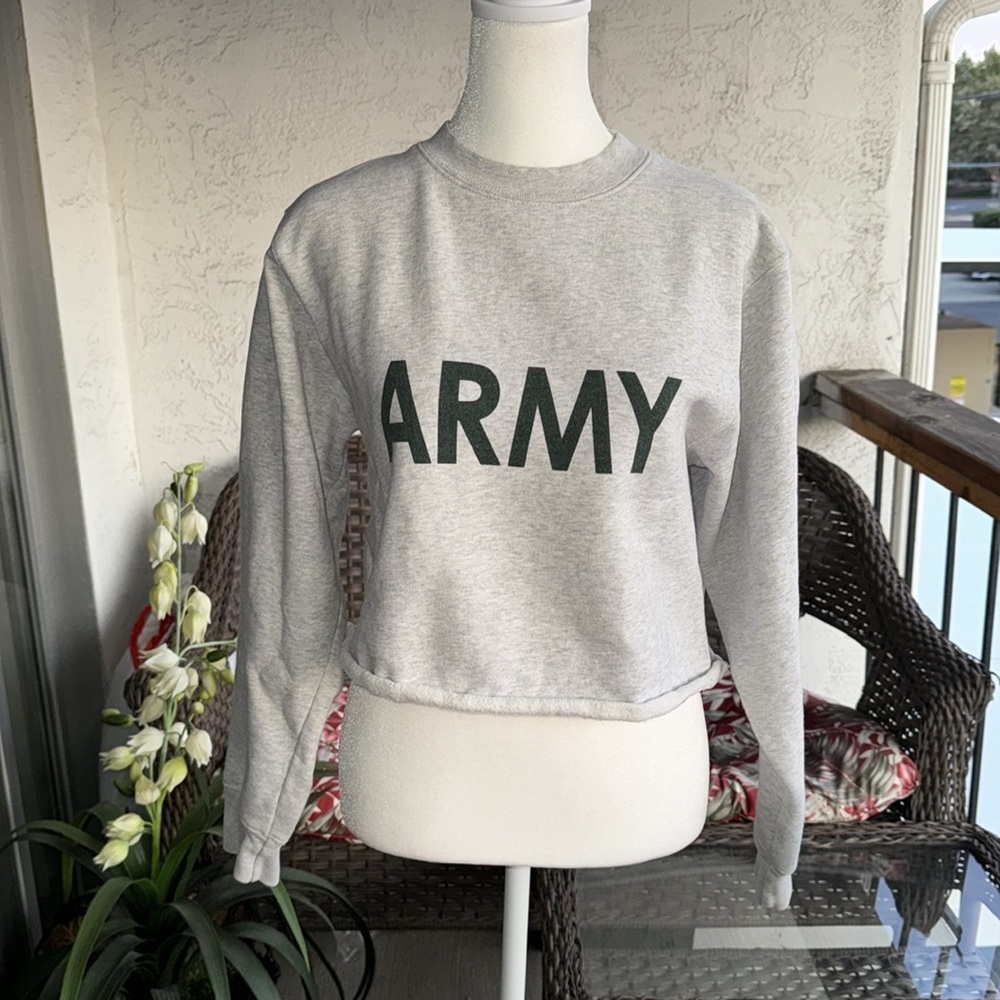 Army Sweater Crop One Size